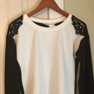 NWT vintage Havana Black and White LS Summer Top